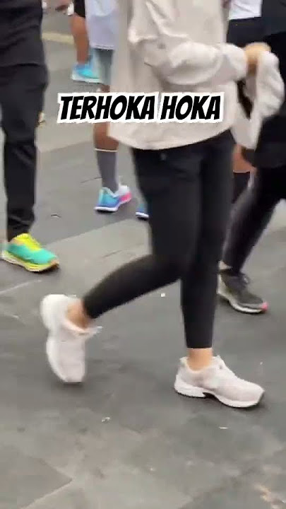 Sepatu best seller 😍 #shortvideo #hoka #sepatu