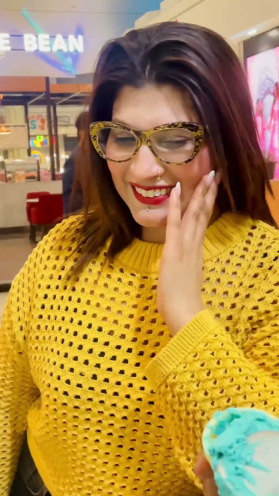 Hot aunty style 😳🥹😂