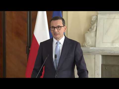 Premier Morawiecki: podjąłem decyzję o dymisji ministra zdrowia Adama Niedzielskiego | TV Republika