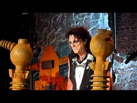 Alice Cooper " Clones ( We're All )  " , August 17 , 2011 , LC , Columbus Ohio , 2 cam