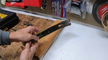 HOW TO REMOVE A NAIL WHEN THE HEAD POPS OFF | HOW TO USE A CROW BAR