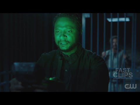 Diggle Decides On His Fate as Green Lantern | The Flash 8x18 [HD]