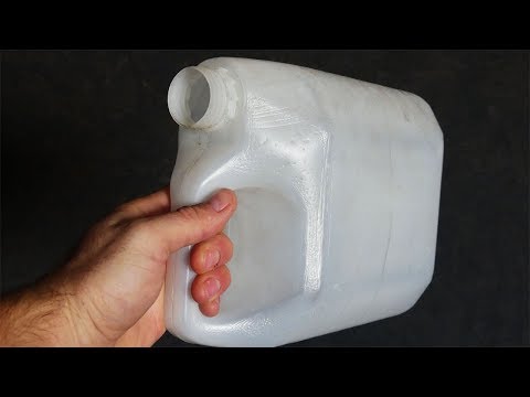Video: Wie füllt man einen Kanister?