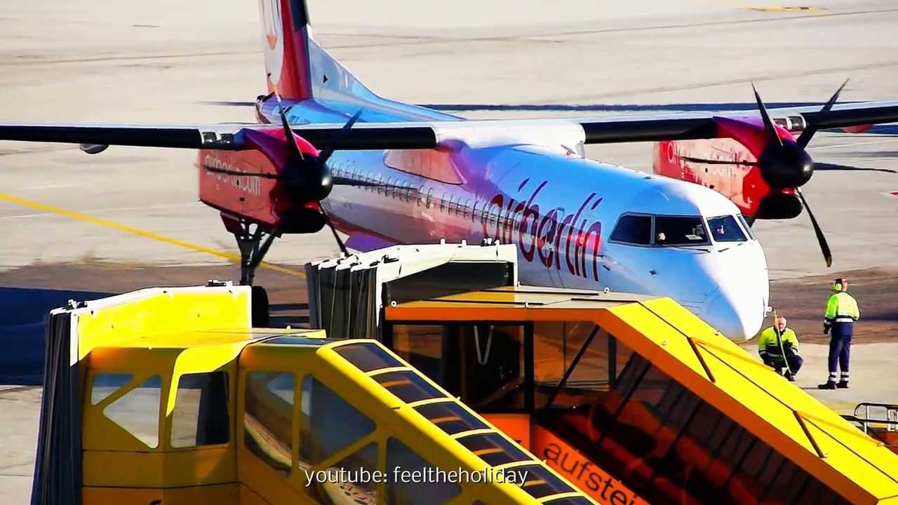 AIRCRAFT Spotter Bombardier Dash 8 Q400 Turboprop plane starting