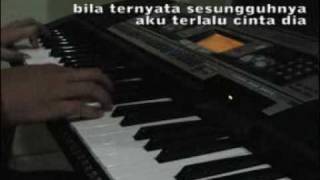 Video thumbnail of "terlalu cinta ROSSA (cover)"