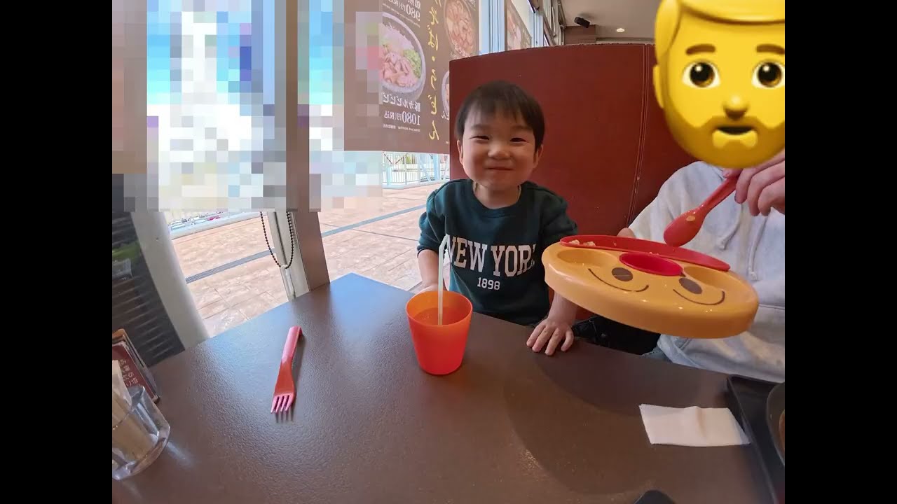 3歳4ヶ月boyとパパ！！久しぶりのワンオペ外食🧔🏻‍♂️👦🥣