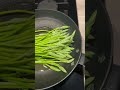 🇮🇹 18/05/2026 Recette Healthy, Asperges italiennes avec Burrata, pignons de pin et tomates cerises.