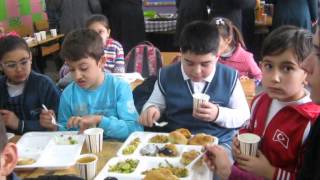 Yerli̇ Mali Haftasi Gazi̇osmanpaşa İlkokulu 4-E Sinifi 2014 Fettah Dede
