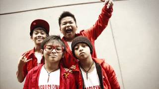 Download Lagu project video buat B'day Coboy Junior 1thn, ( Amira Nuralitha) MP3