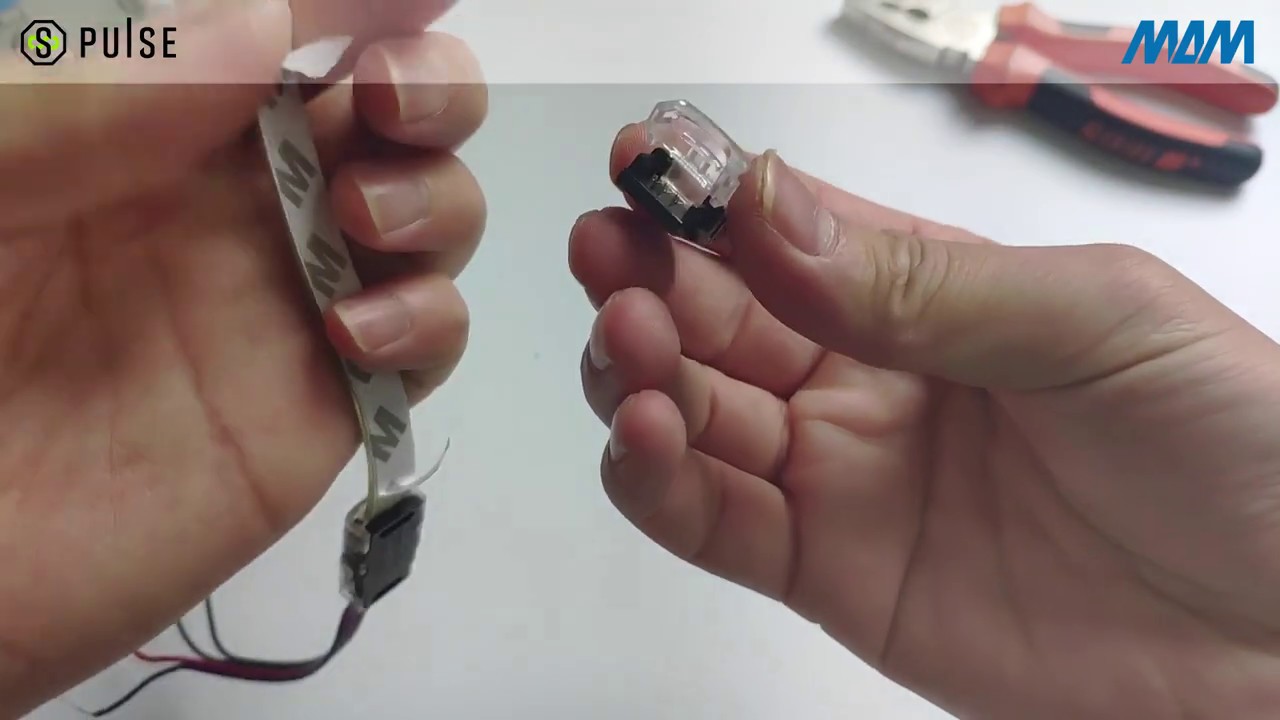 Коннектор HIPPO для соединения отрезков светодиодной ленты RGB IP65 между собой