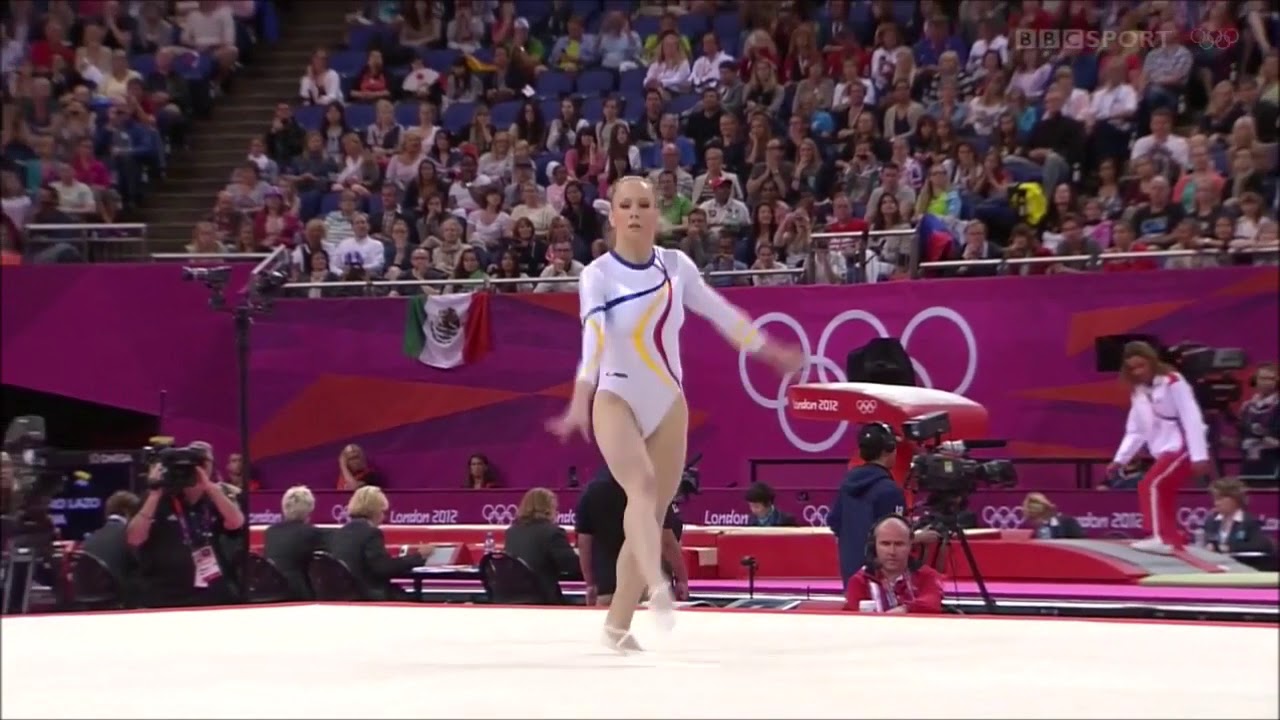 器械体操女子 美しい床のダンスの演技 Artistic Gymnastics Youtube