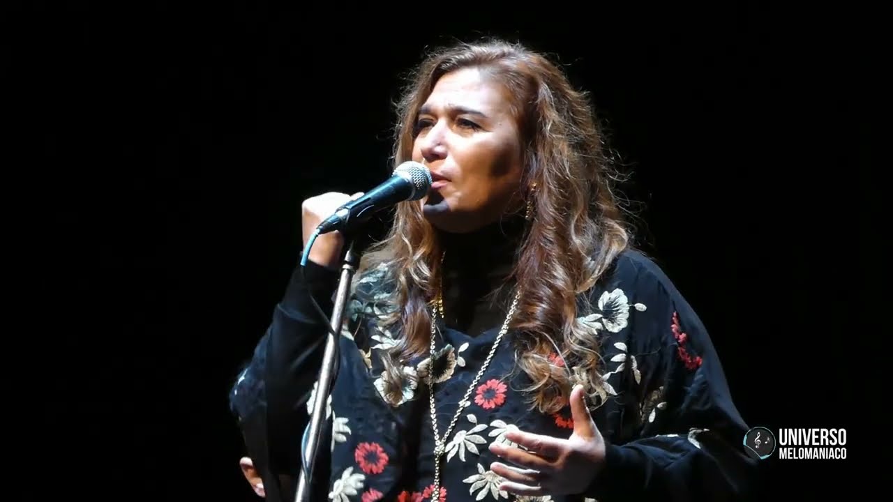 Madame Ivonne – Viviana Scarlassa junto a Las Guitarras Sensibles de Flores | En vivo  (Tango)