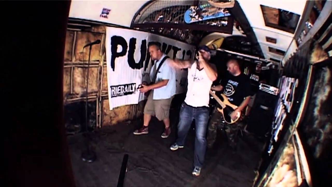 Deafness By Noise 'Back in the days' official video