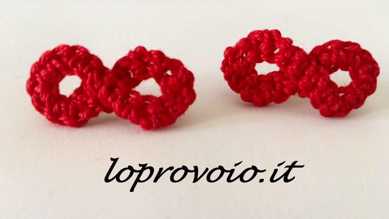 Orecchini infinito all'uncinetto