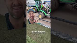 Real Grass vs. Artificial Turf in College Football! 🤔