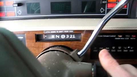 Snowy winter cold start 1993 Cadillac Deville 4.9l V8
