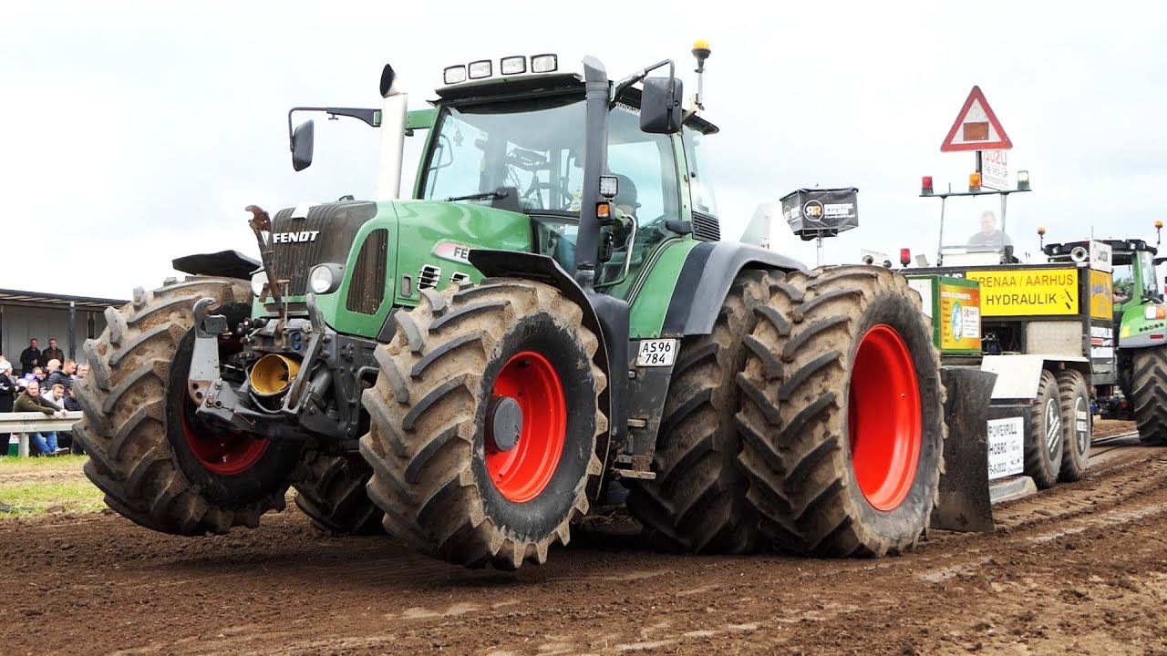 Fendt Farmer 309LS, 415, 820, 926, 930, 933, 936 & 939 Vario doing some great Tractor Pulling