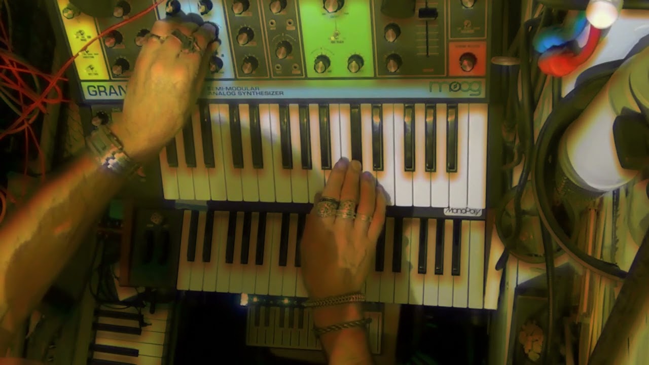 Moog Grandmother Behringer Monopoly Arturia Microfreak electronic synthesizer improvisation jam