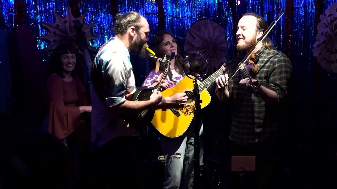Wet Lips - Mama Said String Band - The Orbit Room, Bloomington IN 010426