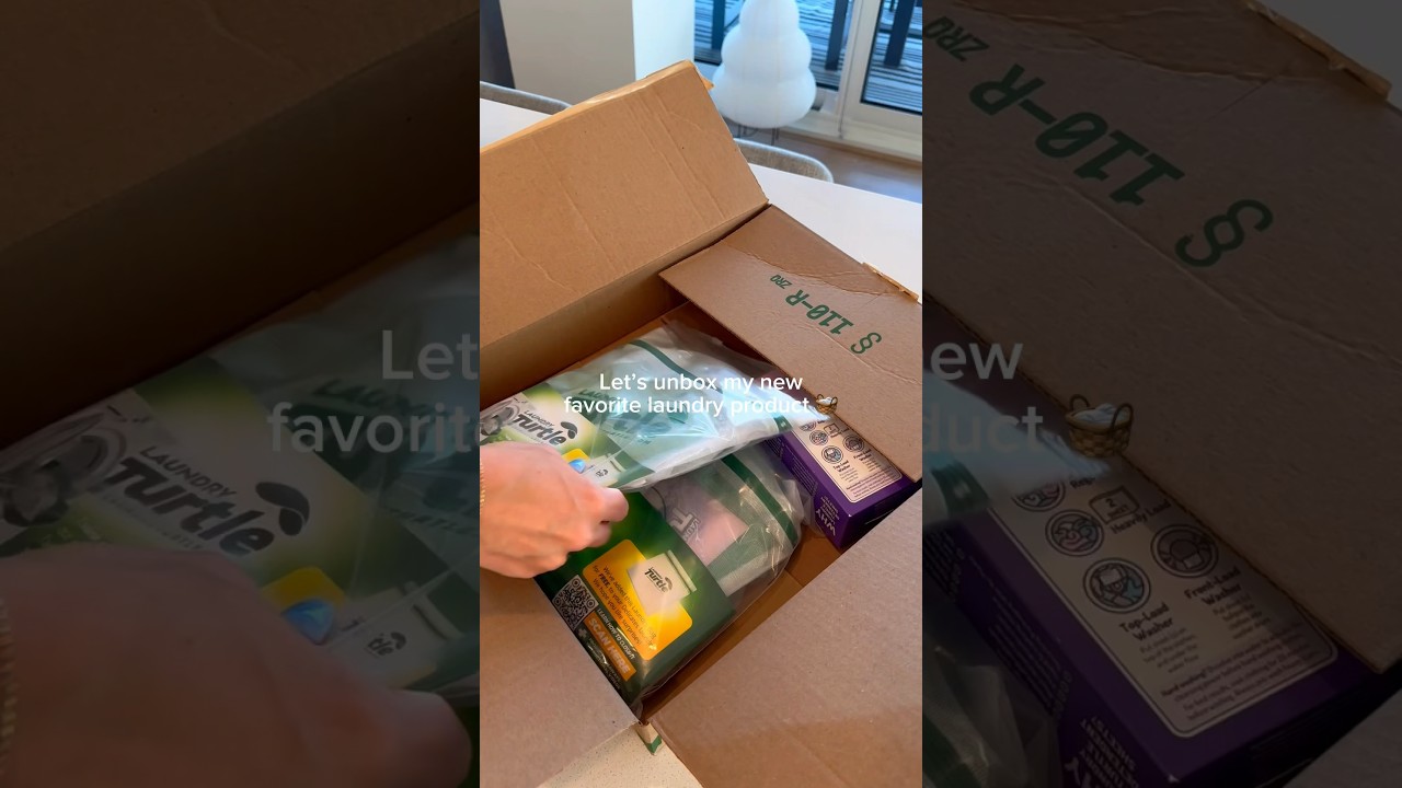 *ASMR* LAUNDRY TURTLE UNBOXING! 