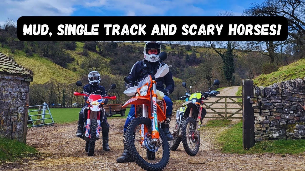 Easy, Scenic Green Lane Trails in the Peak District, Derbyshire, with What 3 Words.