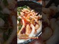 20260618自從老婆看了台灣漫遊錄 就迷上了楊雙子筆下的米苔目 綠竹筍湯頭 不可少的韭菜 還有還有獨門醬料....