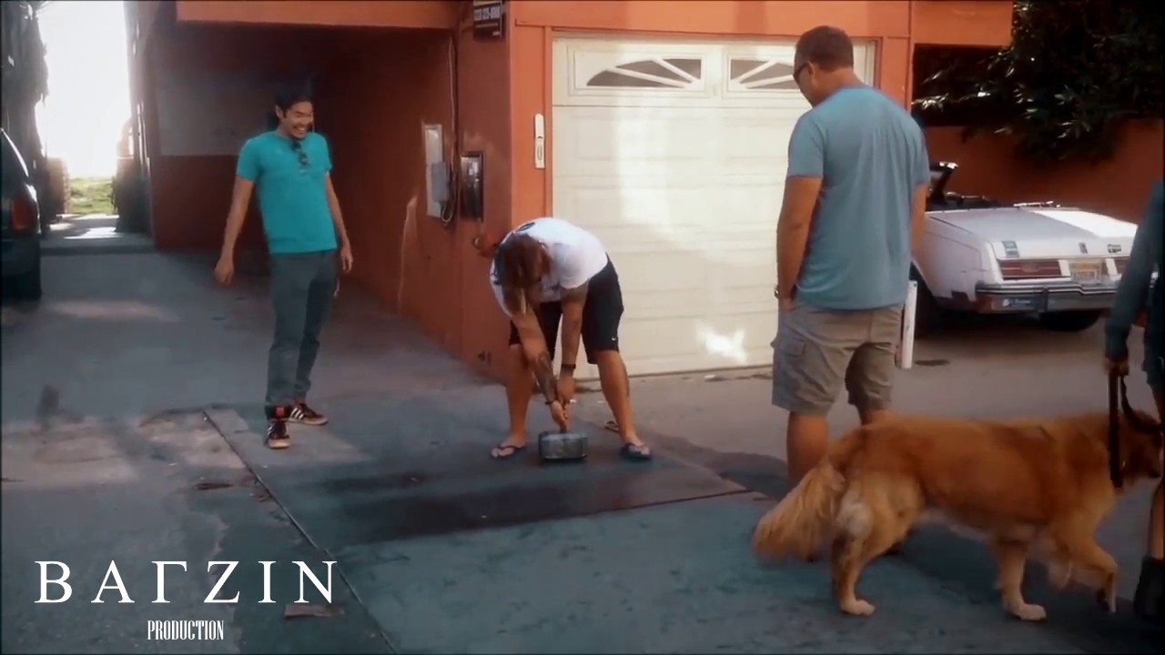 КТО ПОДНИМЕТ МОЛОТ ТОРА ИЗ МСТИТЕЛЕЙ ? (ПРАНК) СМЕШНАЯ ОЗВУЧКА