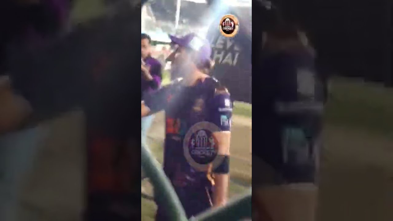 Reaction of fans on Shahid Afridi in PSL 7 2022