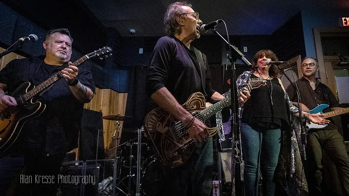 Billy Coulter Band w/Julie Quarles of The English ...