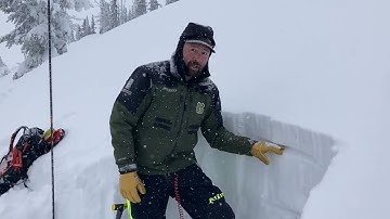 Unstable snow and an avalanche, Taylor Fork - 28 Dec 2022