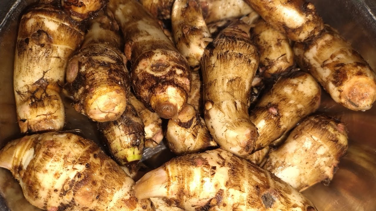 अरबी की सब्जी ऐसे बनाएंगे तो बहुत टेस्टी बनेगी/😋Arabi ki masaledar sabji/#Pankaj food vlogs -j7e 👍