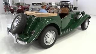 Daniel Schmitt & Co Presents