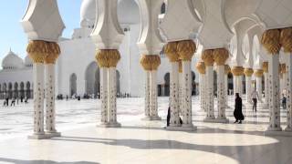 Мечеть шейха Заида в Абу Даби(Одна из шести самых больших мечетей в мире Видео предоставлено сайтом http://worldwidetours.ru/ Поддержите нас, нажми..., 2012-01-22T19:05:20.000Z)