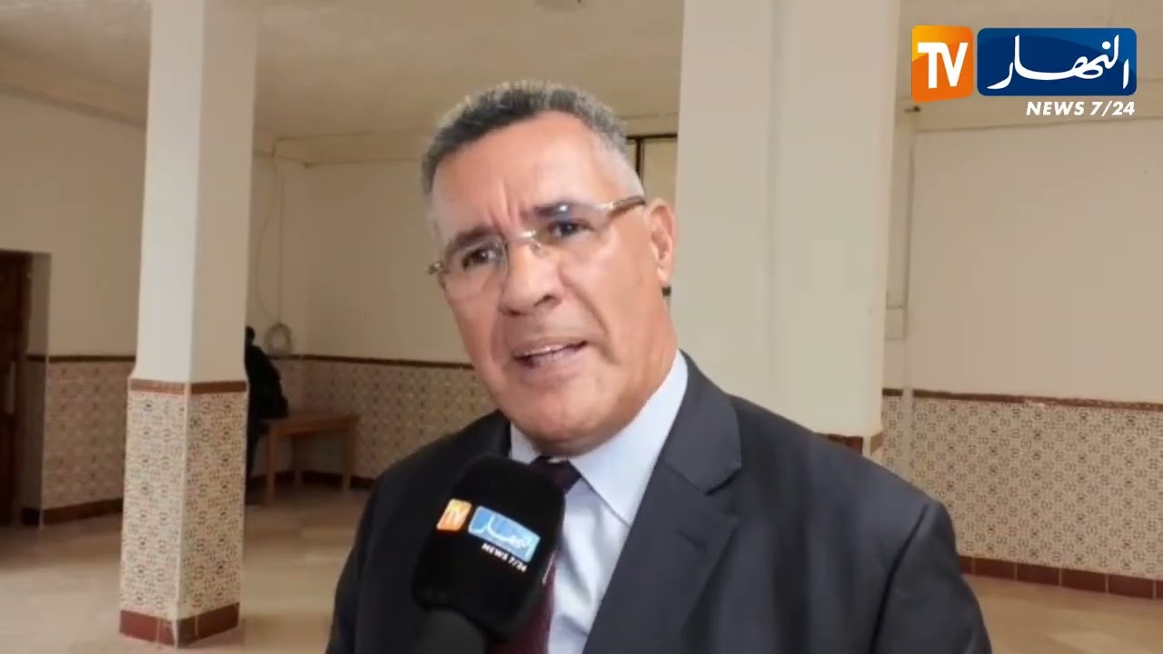 شاهد والي النعامة يتفاعل مع شاب من ذوي الهمم يستفيد من السكن