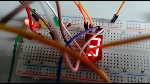 PROJETO ARDUINO: SEMÁFORO COM DISPLAY 7 SEGMENTOS