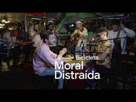 Moral Distraída - Sencillo por La Bicicleta Producciones