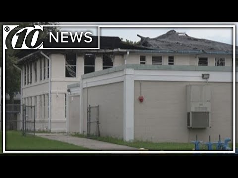 Lightning injures 8 people, burns classrooms and destroys a boat