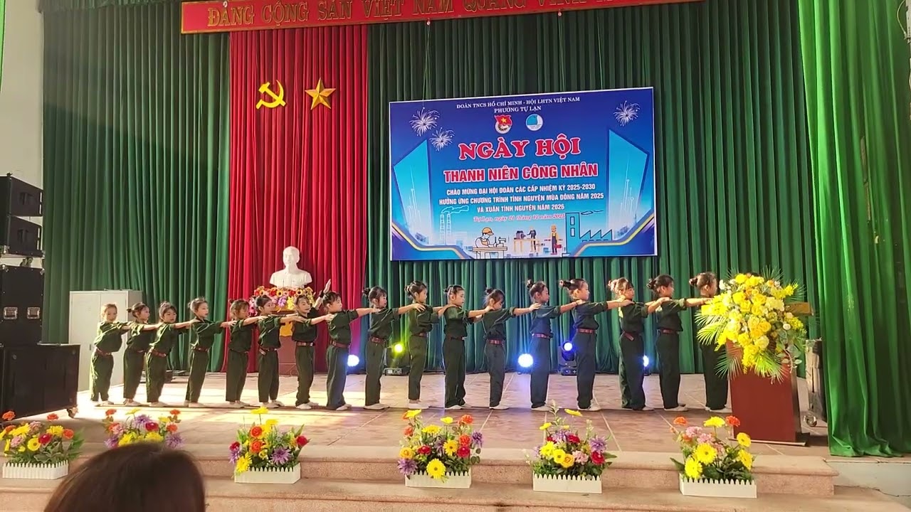 Múa : Đường lên phía trước ( CLB Tuổi Thần Tiên Tiên)