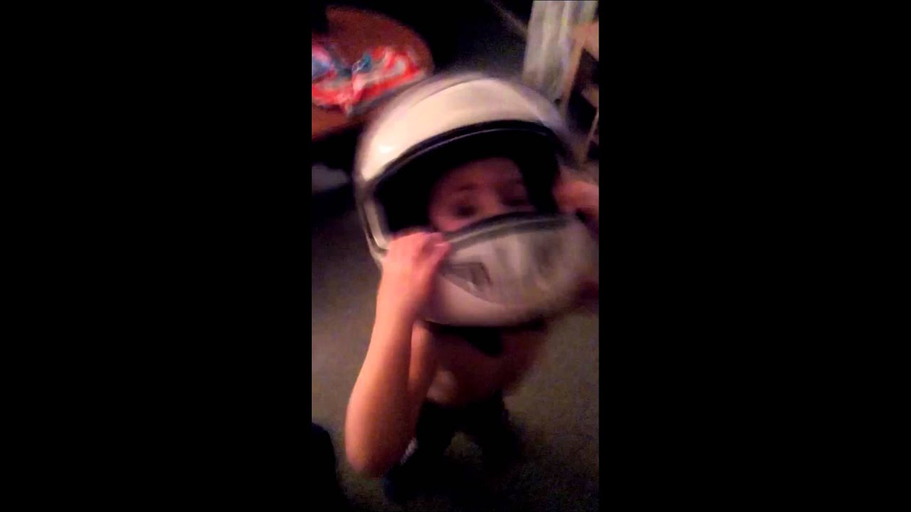 Bébé qui prends la grosse tete YouTube