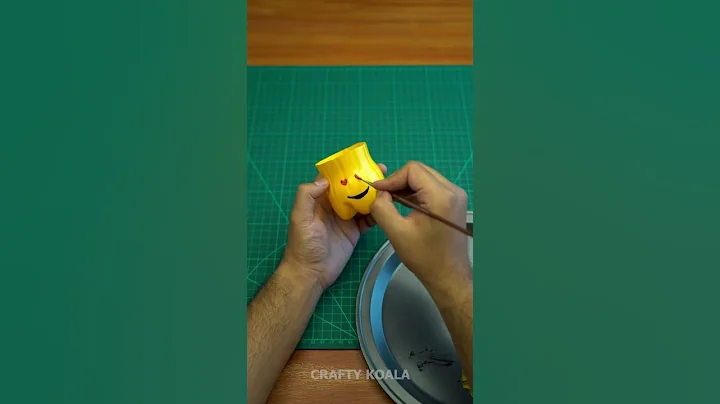 #shorts  DIY Flower Pot Using Sprite Bottle| Recycled Craft Ideas | Crafty Koala - DayDayNews