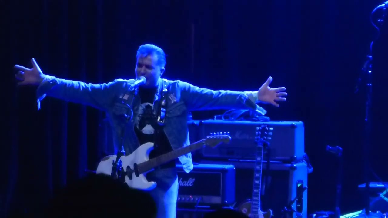 Three Bad Jacks - Tell Me Why - SANTA ANA