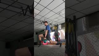 ELEVATED HEEL SPLIT SQUAT ISO HOLD