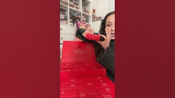 CLARINS KIND OF BORED ME ON THIS ONE...24 day advent calendar
