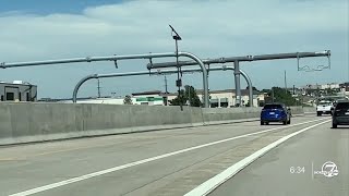 Beginning Jan. 1, 2025, drivers will be fined for weaving in and out of express lanes