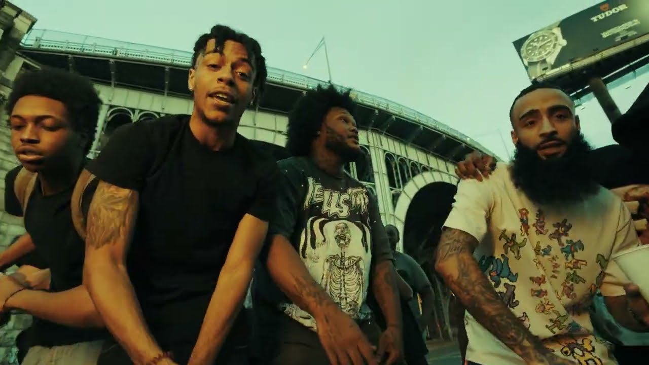 R2R MOE - THERE4U (Official Music Video)