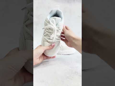 Дитячі кросівки кеди, кросівки легке взуття для дівчат на липучці в РОЗМІЛІ: 32-36, видео 1