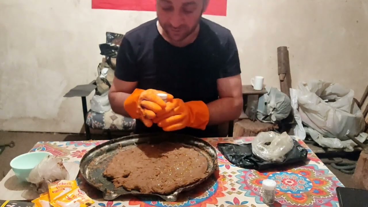 ALABALİK HAMURU ( hamurun yapılışı ve balığın yeme vuruşu delirdi balıklar)#alabalıkavı #gökkuşağı