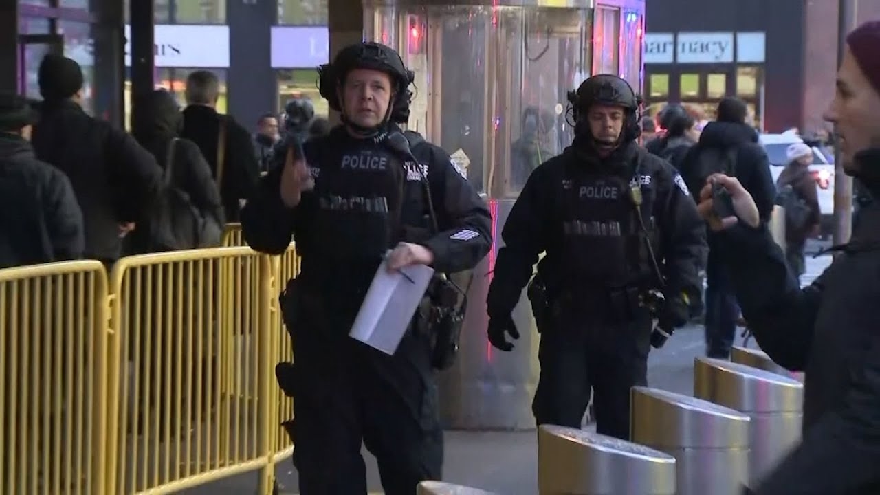 Live: New York police responding to reported explosion in Manhattan