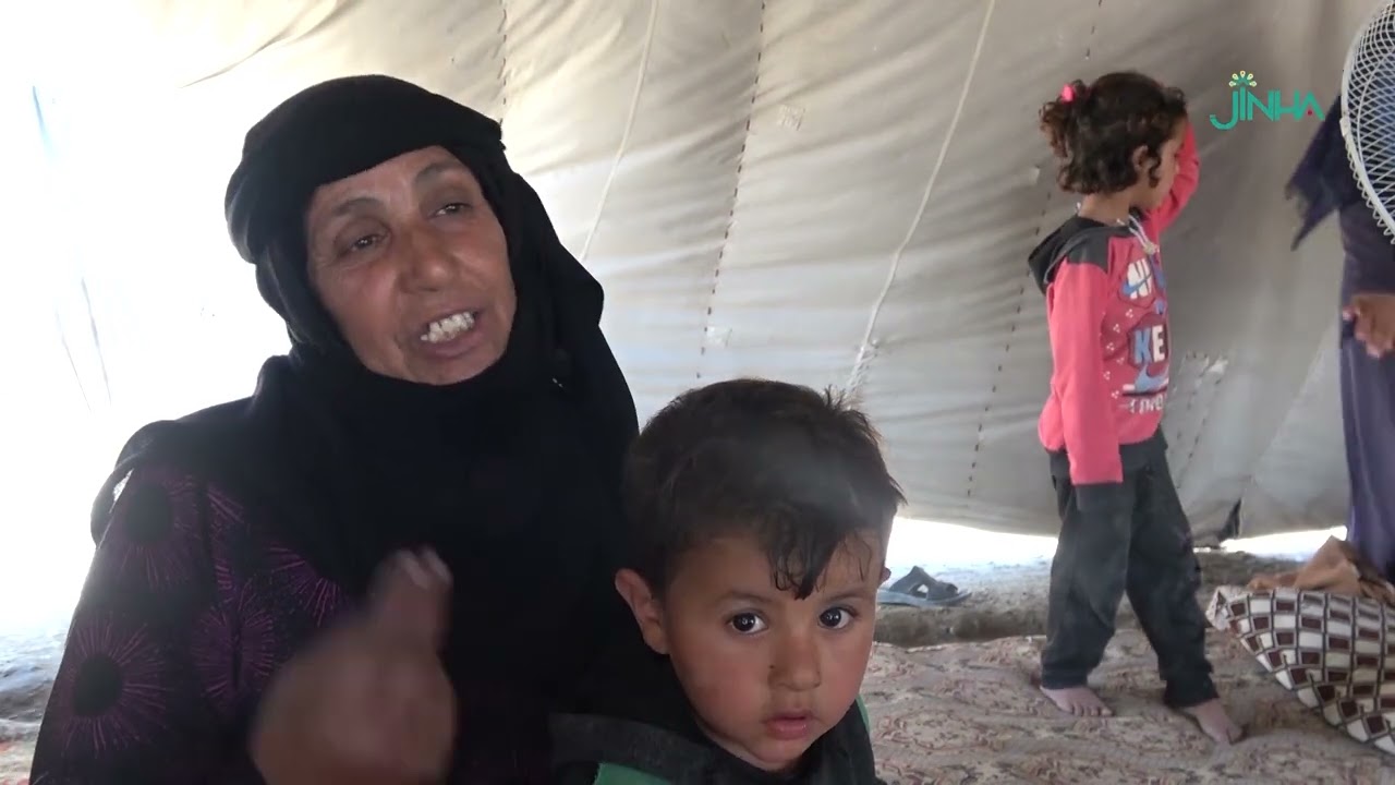 حياة مريرة تعيشها اللاجئات في مخيم اليوناني بالرقة