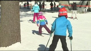 Students put down books, take up skiing on school break